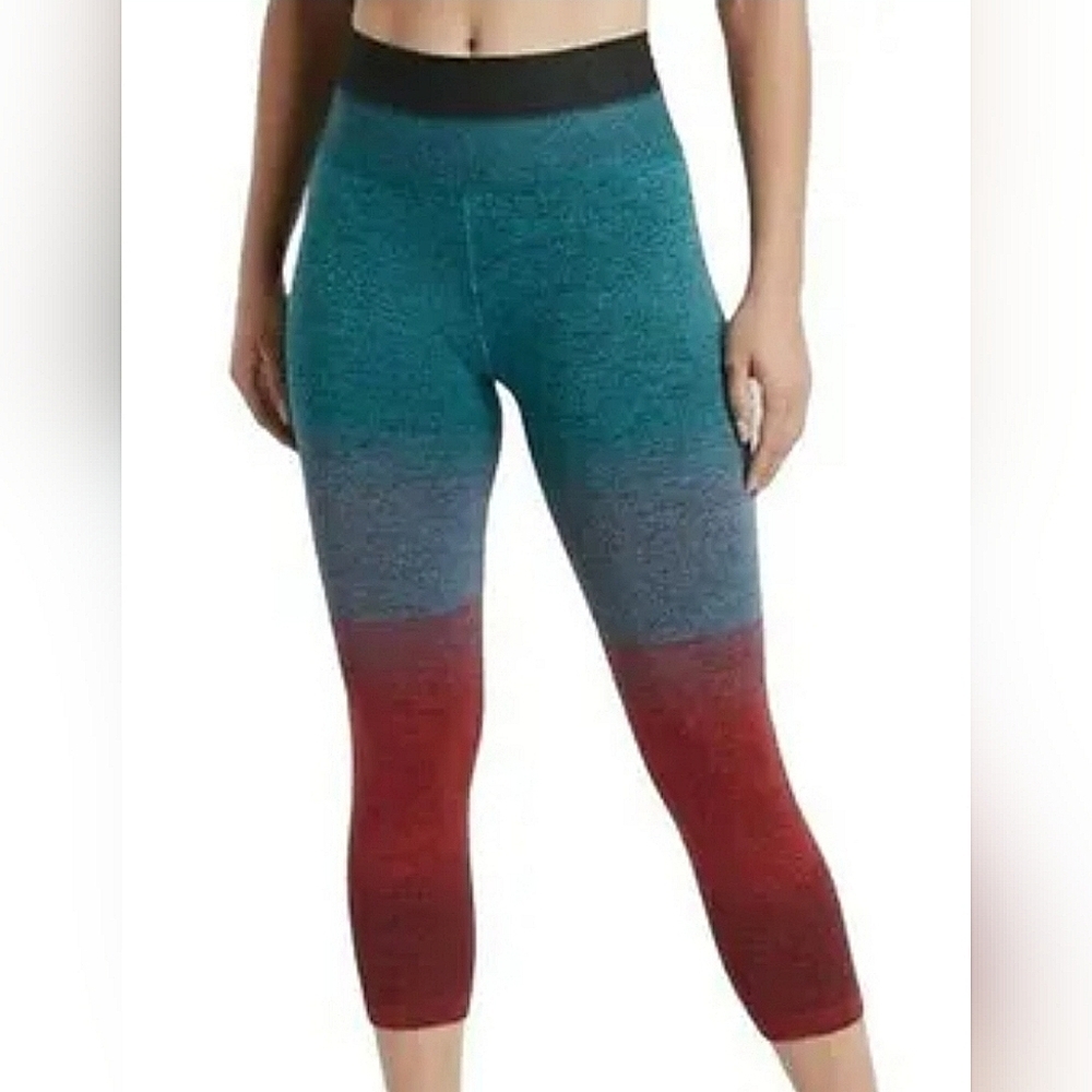 EUC Athleta Relay Capri Leggings Ombre Small